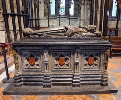 king-johns-tomb-side-view.jpg